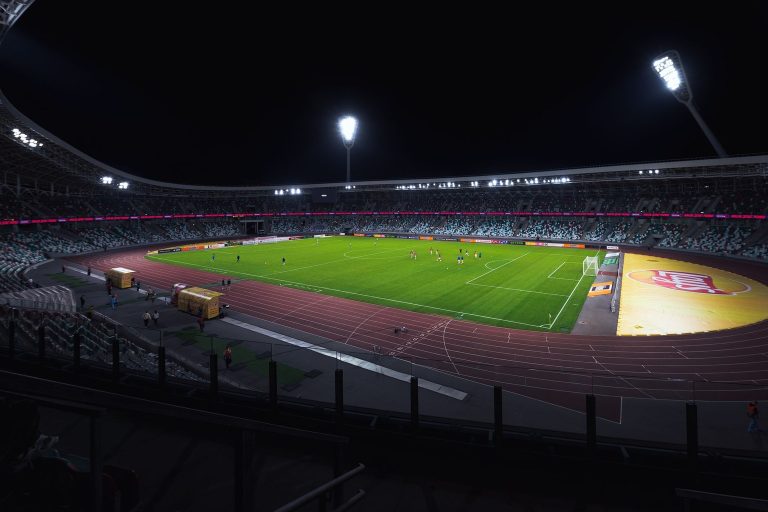 How Match Form and Team News Influence Football Betting on Zorabet